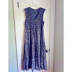 Old navy floral maxi dress Size L